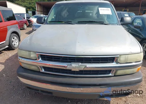 2004 Chevrolet Tahoe Ls z USA, uszkodzony, nr VIN 1GNEC13V74J221726